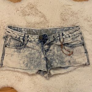Shorts Size 7